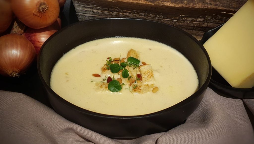 Herzhafte Allgäuer Käsesuppe - so unwiderstehlich gut - lifestylezauber.de