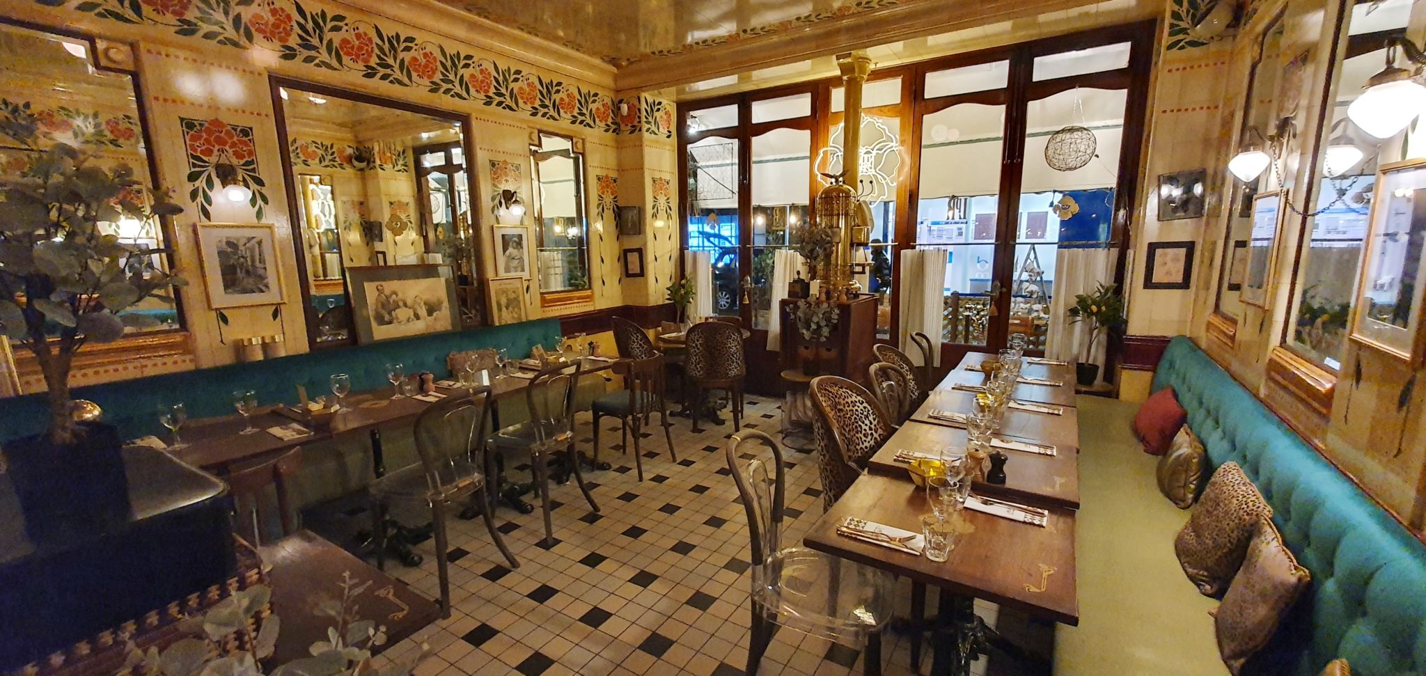 Paris Bistro Le Petit Rètro seit 1904 einen Stopp wert